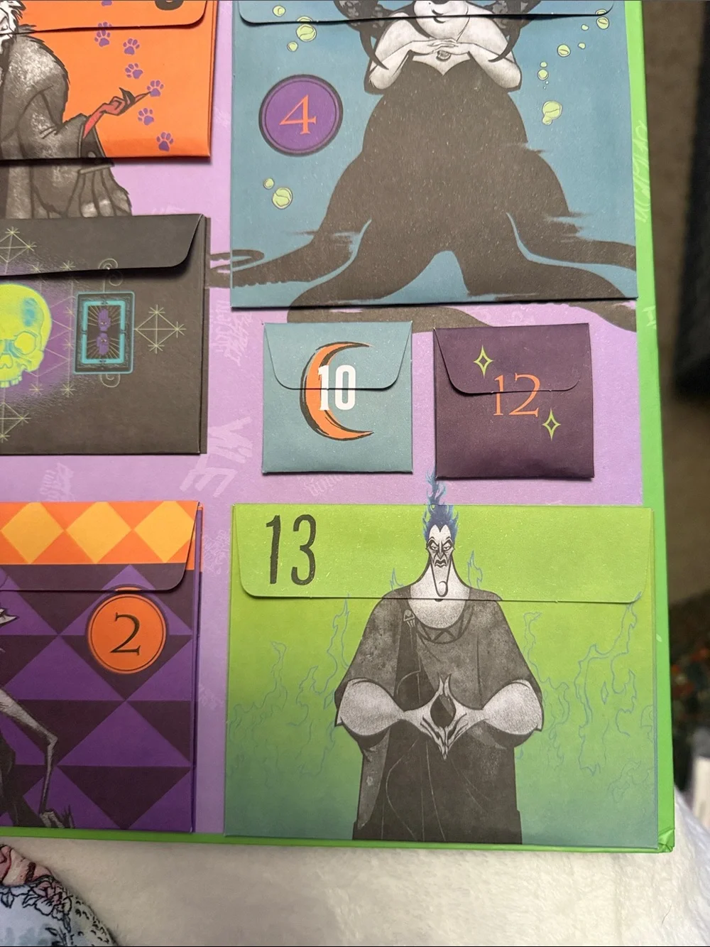 Disney Villains Halloween Book-13 Mystery Pockets packed w/ goodies/games/gifts!